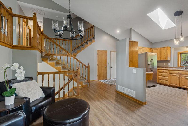 12955 Garner Ln, Apple Valley, MN 55124