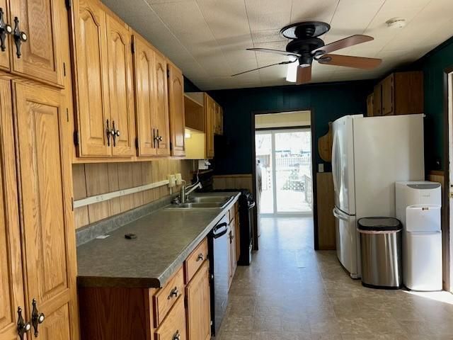 320 N Gilman Ave, Litchfield, MN 55355