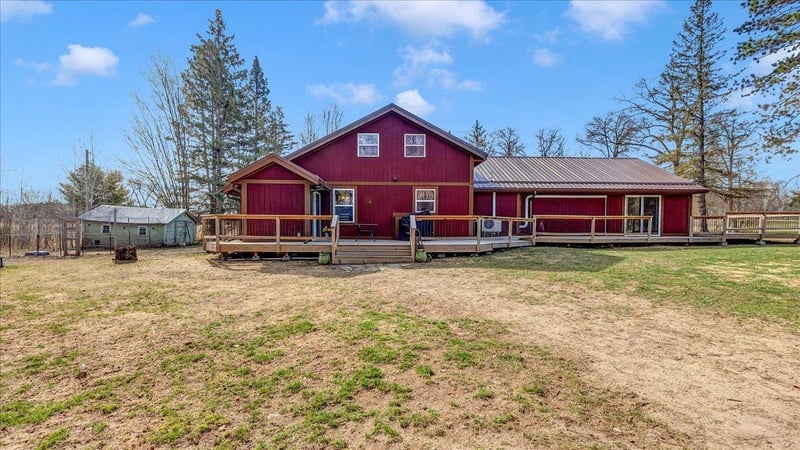 2052 320th St, Cushing, MN 56443
