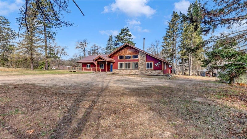2052 320th St, Cushing, MN 56443