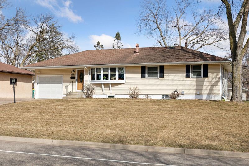 5930 June Ave N, Brooklyn Center, MN 55429