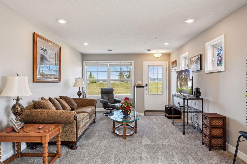 10892 Glacier Ln N, Maple Grove, MN 55369