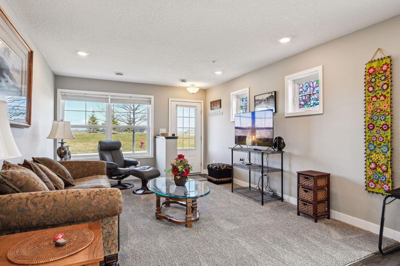 10892 Glacier Ln N, Maple Grove, MN 55369