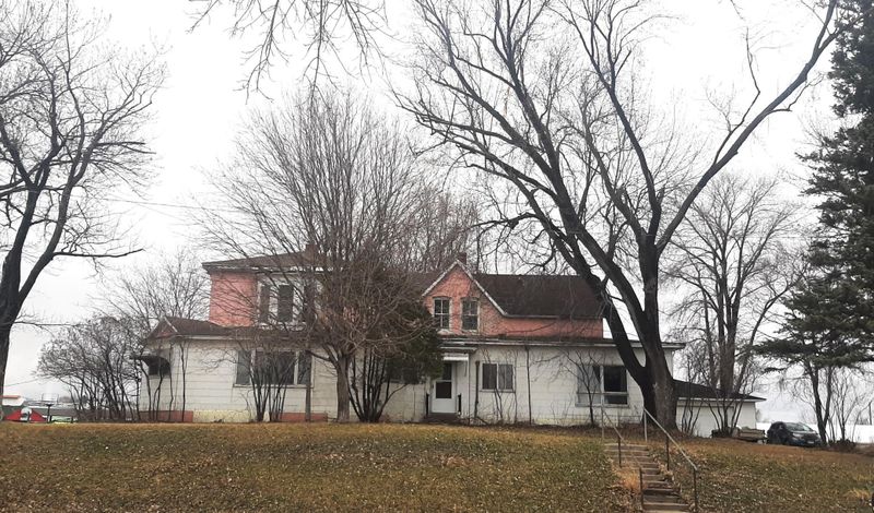 11 5th Ave NE, Pelican Rapids, MN 56572