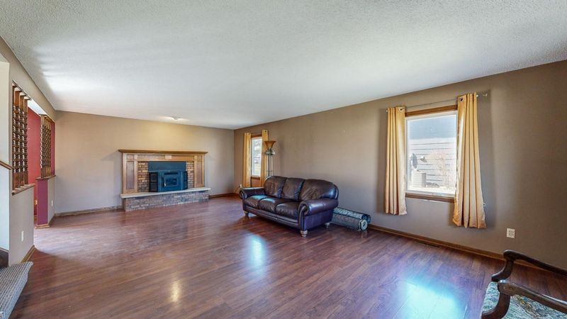 302 4th St NW, Byron, MN 55920