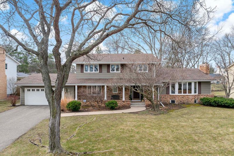 6145 Arctic Way, Edina, MN 55436