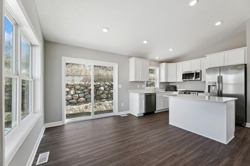 705 Erickson Ln, Buffalo, MN 55313