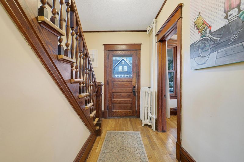 346 Cook Ave E, Saint Paul, MN 55130