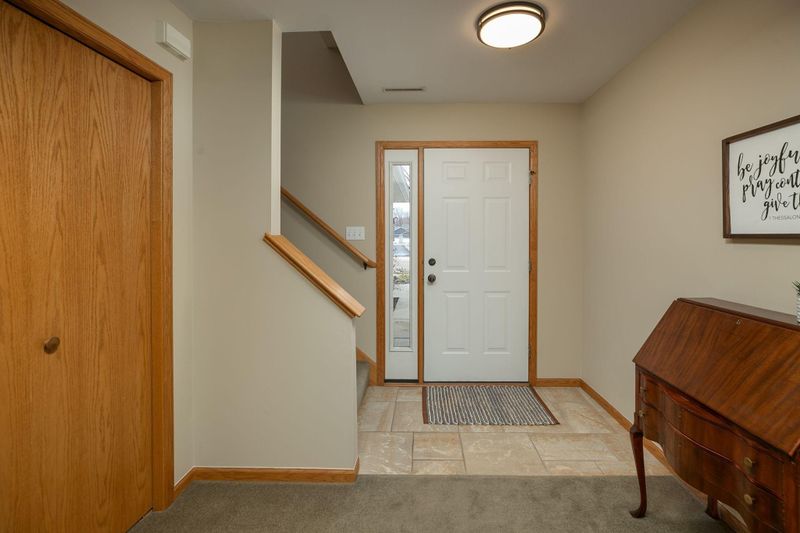 2548 Hawk Ridge Ct SE, Rochester, MN 55904