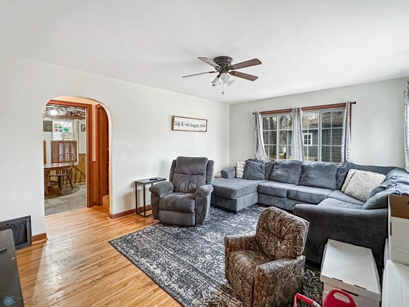 209 3rd St NW, Pelican Rapids, MN 56572