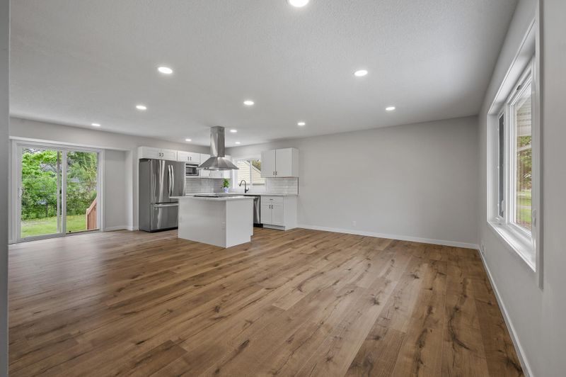 6806 Emerson Ave N, Brooklyn Center, MN 55430