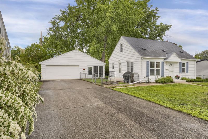 6626 11th Ave S, Richfield, MN 55423