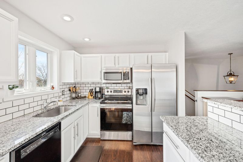 1855 W Shore Dr SW, Hutchinson, MN 55350
