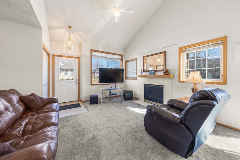 17533 Gillette Way #10076, Lakeville, MN 55044