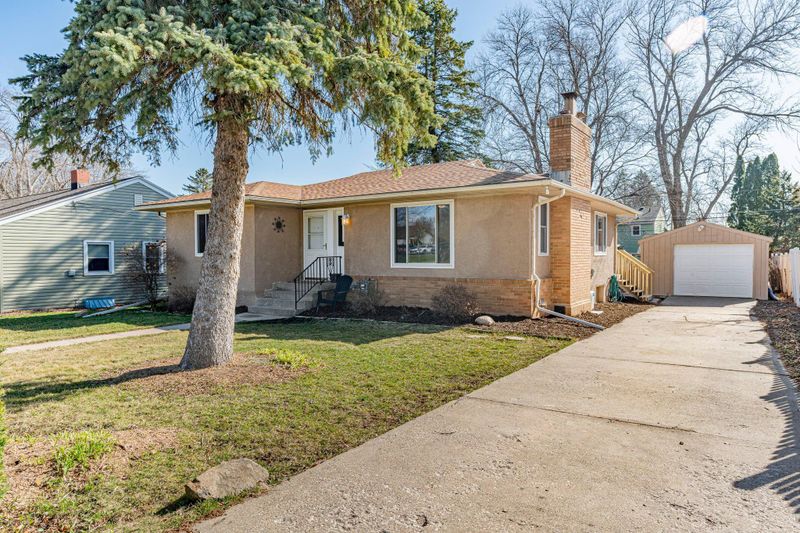 1106 10th Ave NW, Rochester, MN 55901