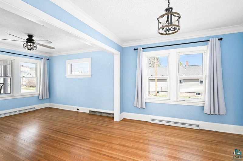 3502 W 2nd St, Duluth, MN 55807
