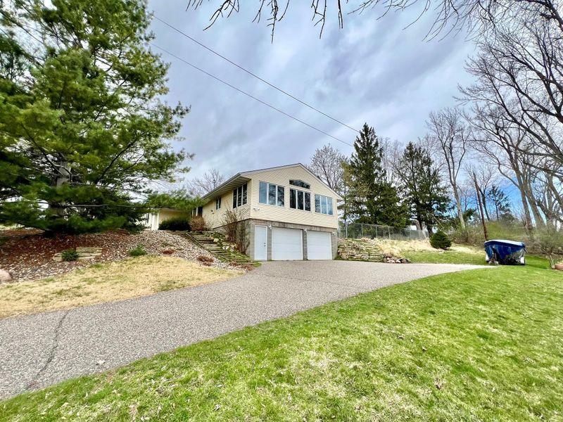 504 Seymour St, Red Wing, MN 55066