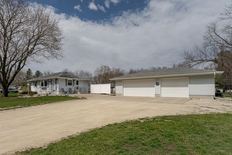 1409 27th St SE, Rochester, MN 55904