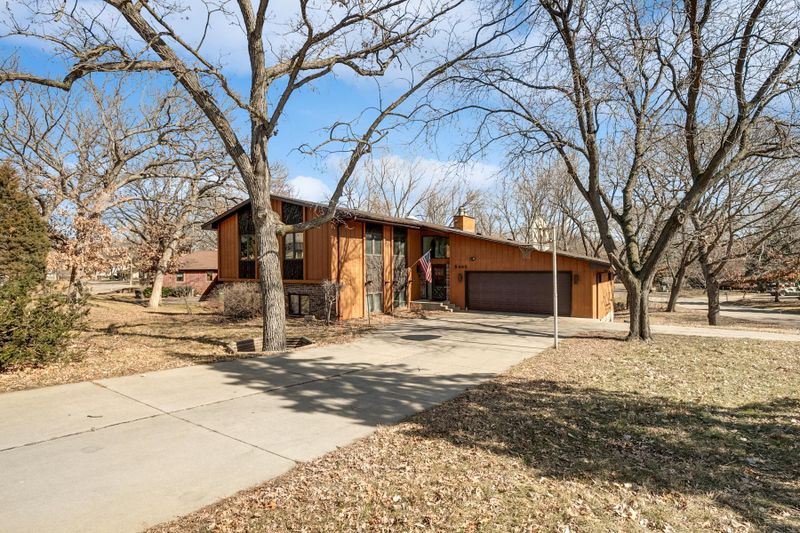 5495 W Danube Rd, Fridley, MN 55432