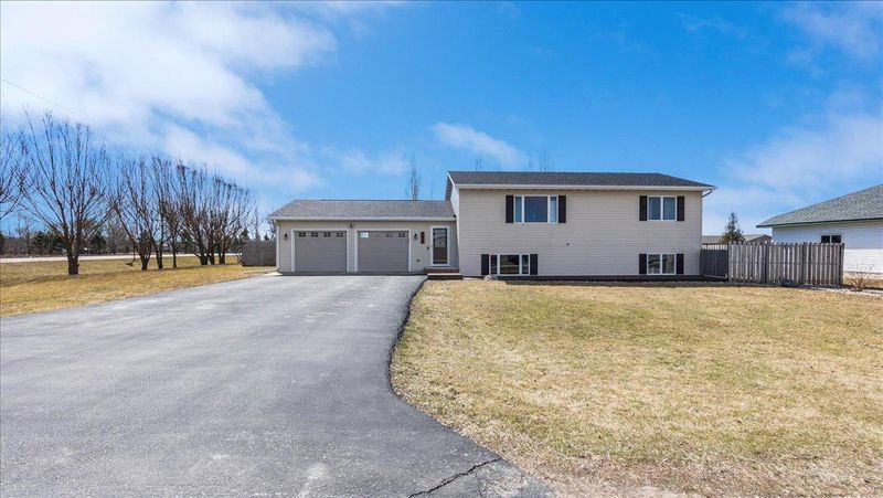 102 7th St W, Carlos, MN 56319