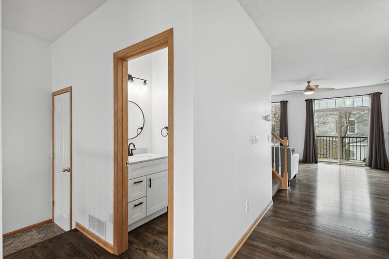 15718 France Way, Apple Valley, MN 55124