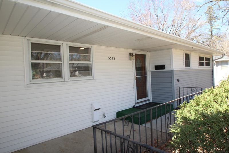3323 Major Ave N, Golden Valley, MN 55422