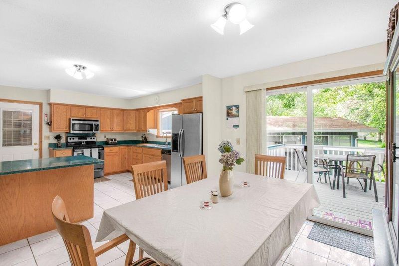 10005 101st Ave N, Maple Grove, MN 55369