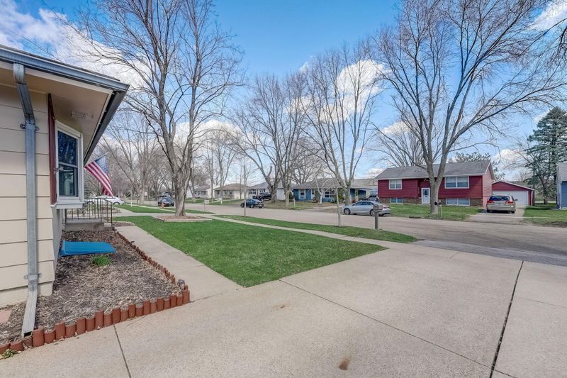 1527 5th Ave SW, Rochester, MN 55902
