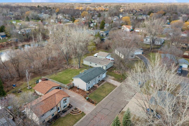 7187 Robin Ln W, Hugo, MN 55038