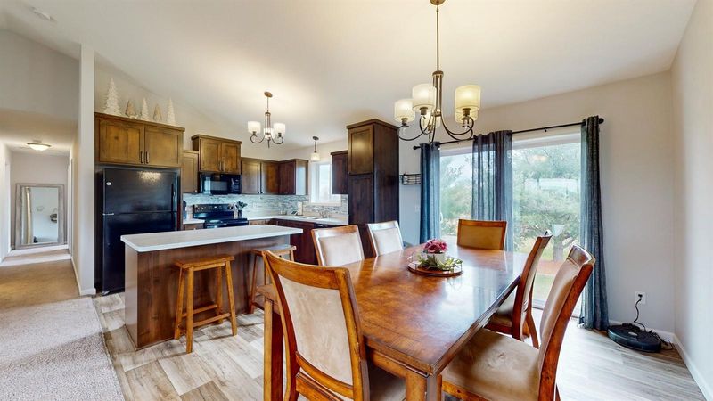 790 S Rush Creek Ln, Rush City, MN 55069