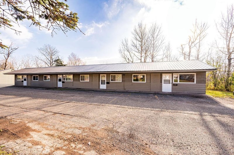 7820 Grand Ave, Duluth, MN 55807