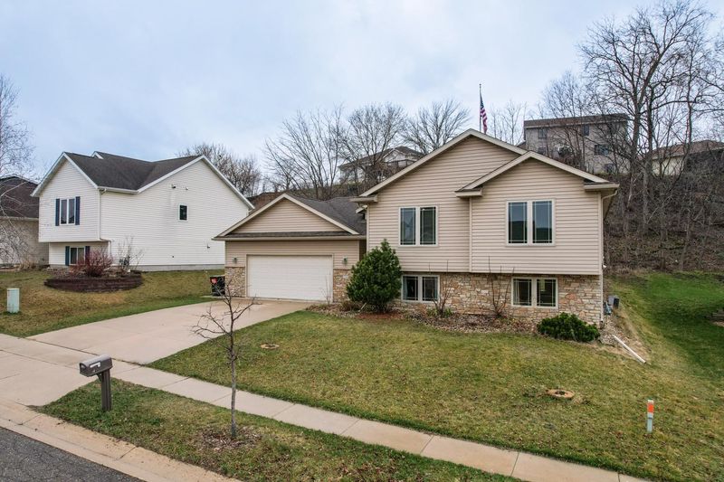 3191 Lakeridge Dr NW, Rochester, MN 55901