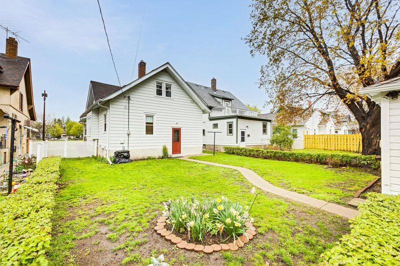 1452 Lafond Ave, Saint Paul, MN 55104