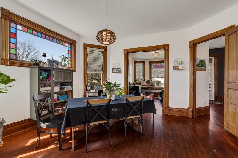 215 S Division Ave, Spring Grove, MN 55974