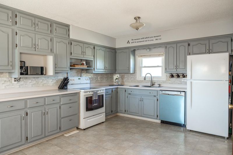 10080 State Highway 70, Pine City, MN 55063