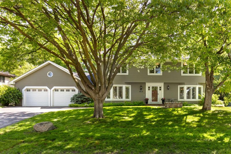 18400 5th Ave N, Plymouth, MN 55447