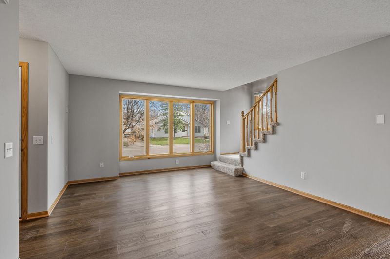 706 2nd St, Farmington, MN 55024