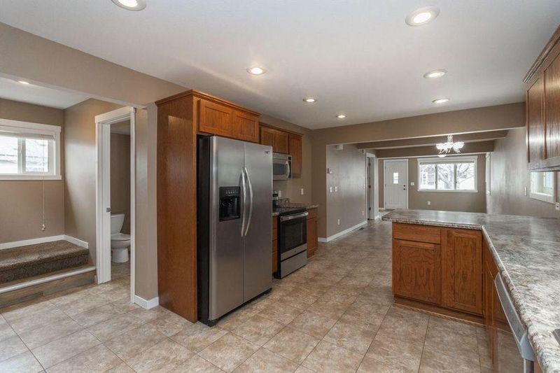 623 Mound Ave, Mankato, MN 56001