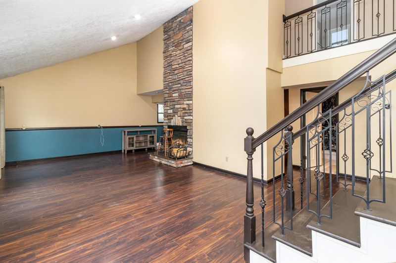 3111 Maple Dr, Prior Lake, MN 55372