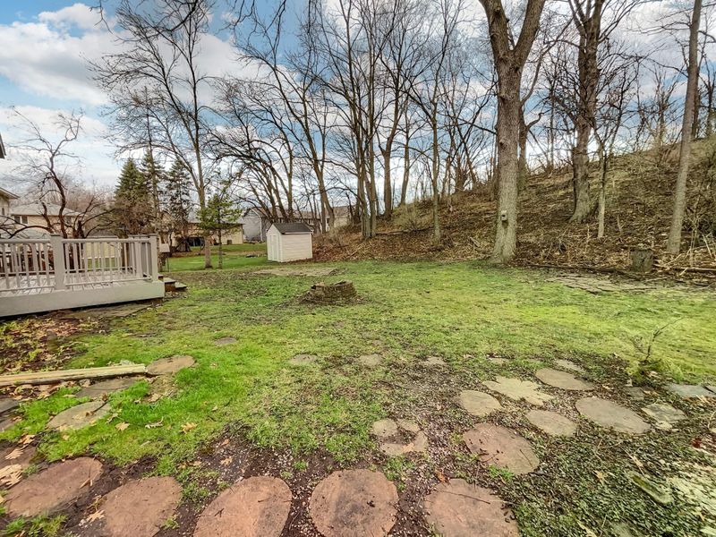 1515 Currie St N, Maplewood, MN 55119