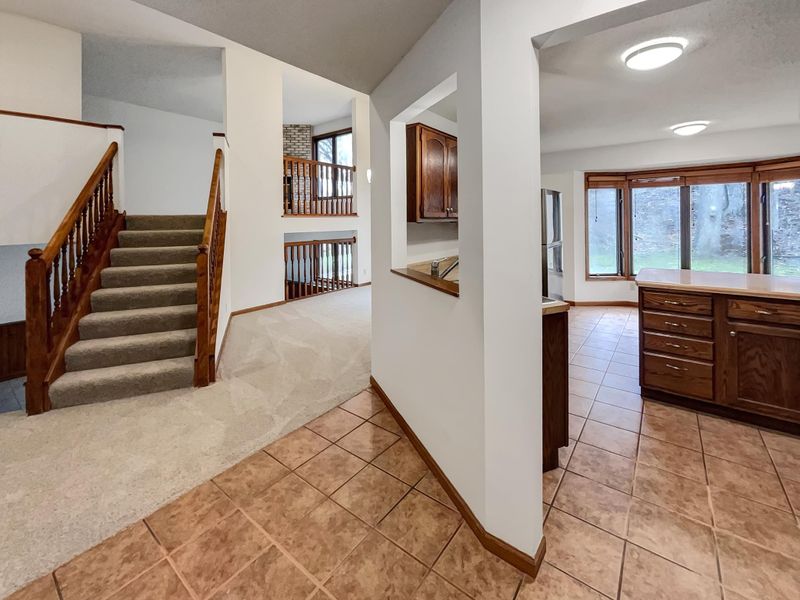 1515 Currie St N, Maplewood, MN 55119