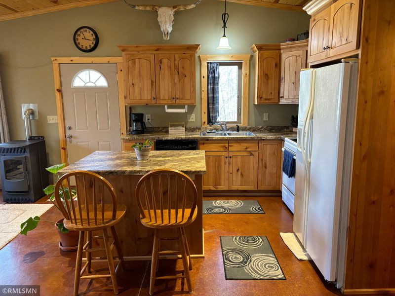 48494 197th Ave, Mcgregor, MN 55760