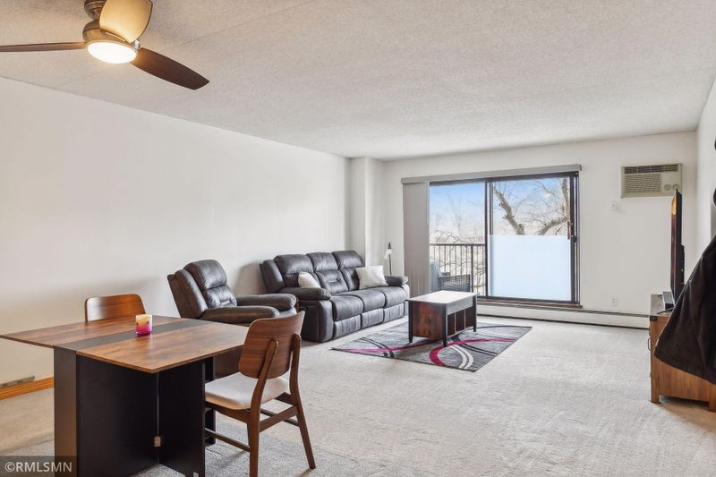 10511 Cedar Lake Rd #305, Minnetonka, MN 55305