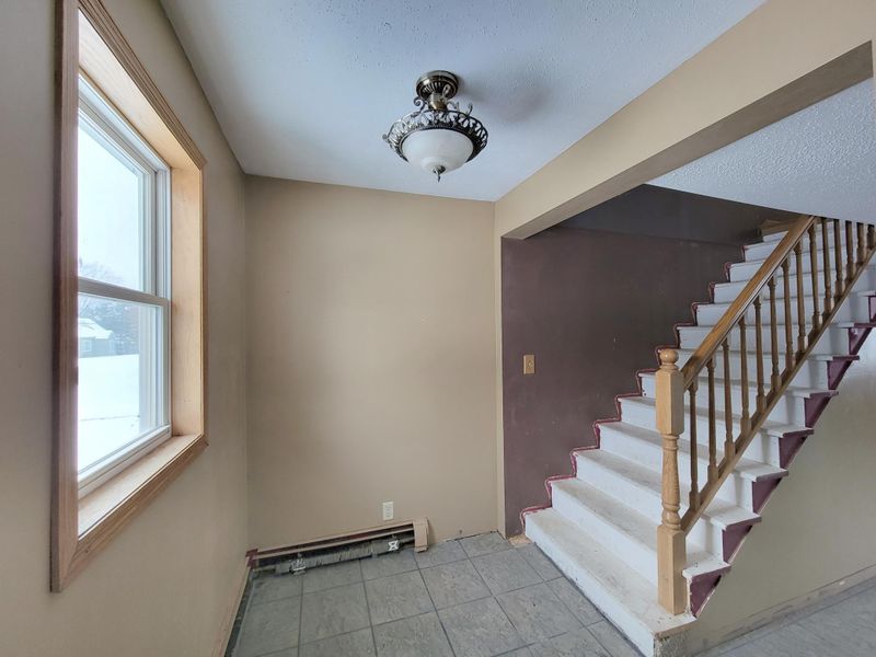 504 5th St SW, Chisholm, MN 55719
