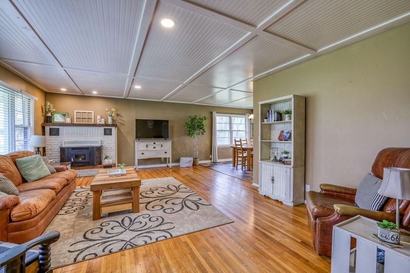 731 West St, Taylors Falls, MN 55084