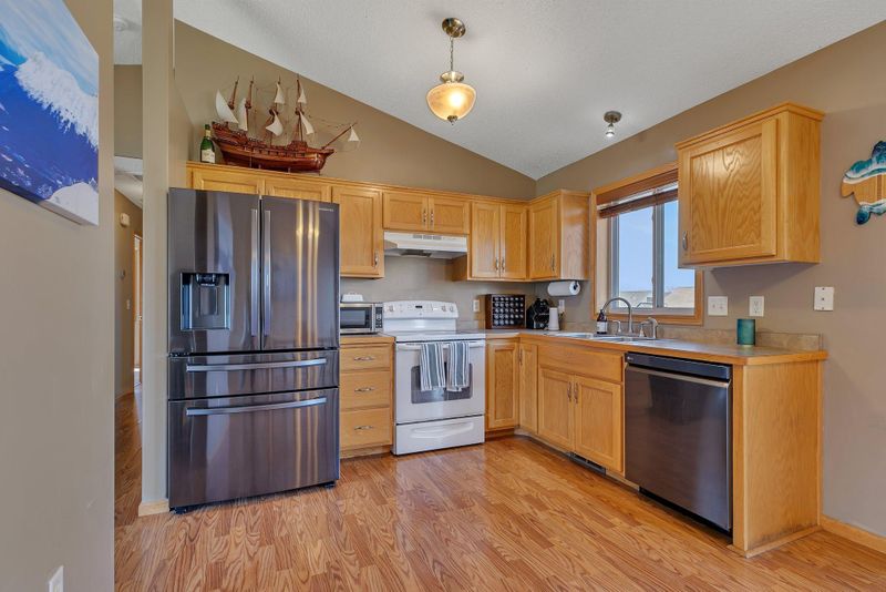 304 13th St NE, Milaca, MN 56353