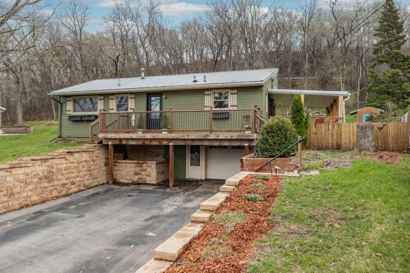 2330 E River Rd NE, Rochester, MN 55906