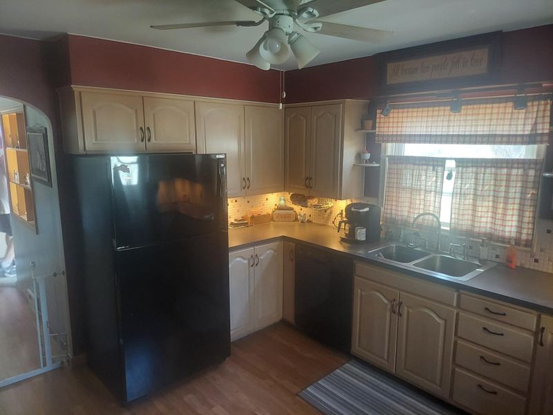 309 W 2nd Ave, Osakis, MN 56360