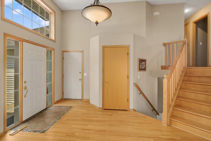 3346 Commonwealth Ave, Woodbury, MN 55125