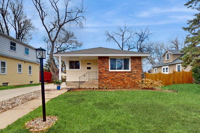 3358 Library Ln, Saint Louis Park, MN 55426